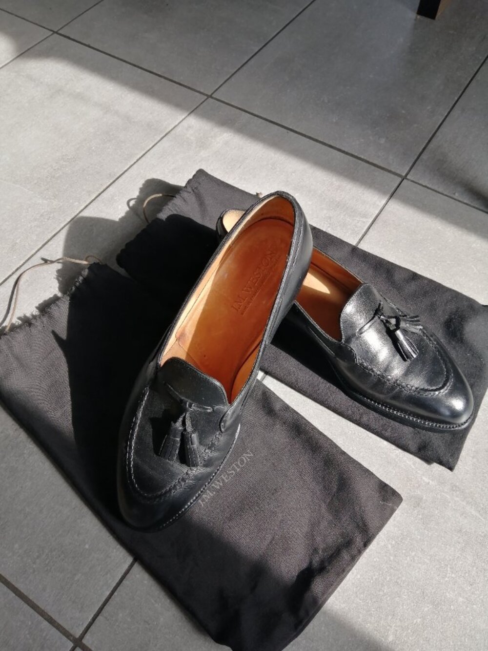 BEAUTIFUL JM WESTON BLACK TASSEL LOAFER - Picture 3 of 5